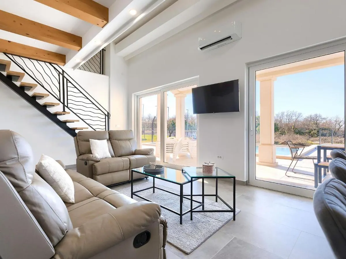 Holiday Home Villa Civitan By Interhome Brtonigla 0*,